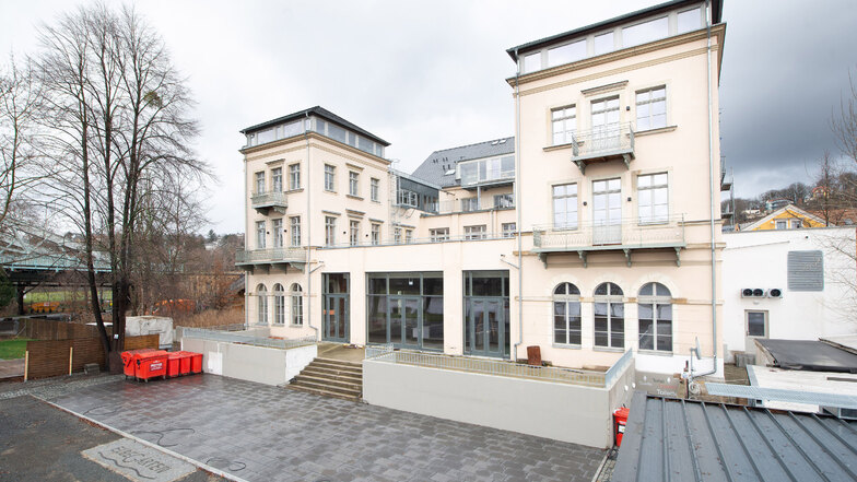 Im ehemaligen Hotel Demnitz soll bald das Restaurant Elbegarten öffnen.