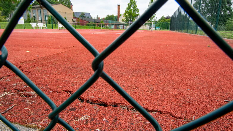 Der Tennisplatz in Schrebitz muss saniert werden.