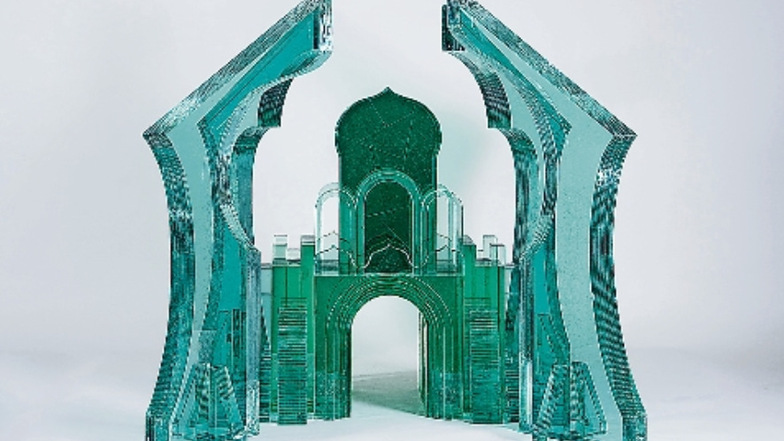 Richard Wilhelm schuf das Glasobjekt „Das große Tor von Kiew“ im Jahr 1984.