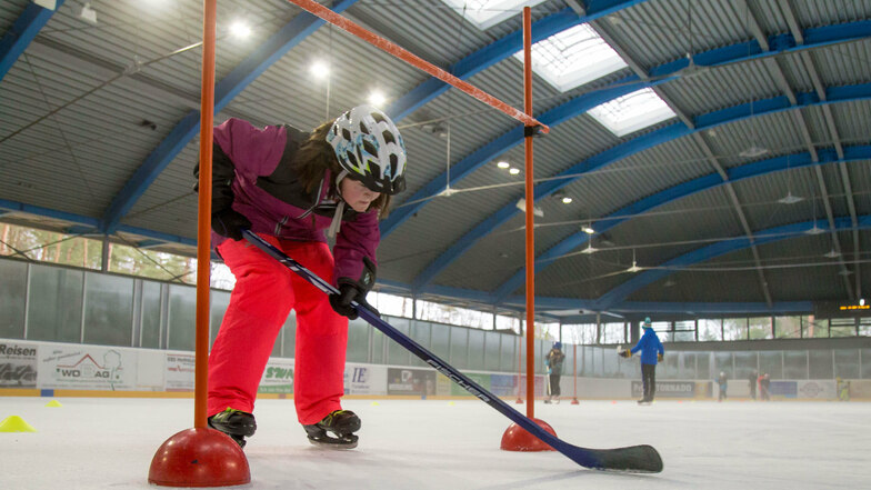 Schon jetzt trainieren viele Kinder das Eislaufen in Niesky. Beim "Kids Day" am Sonnabend könnten noch einige dazu kommen.