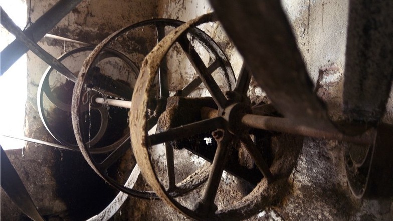 Auch die Antriebe der alten Wassermühle sollen wieder fit gemacht werden.