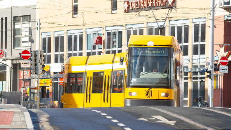 Für Dresdens Bahnen und Busse gibt es nun auch ein ermäßigtes Sozial-Deutschlandticket.
