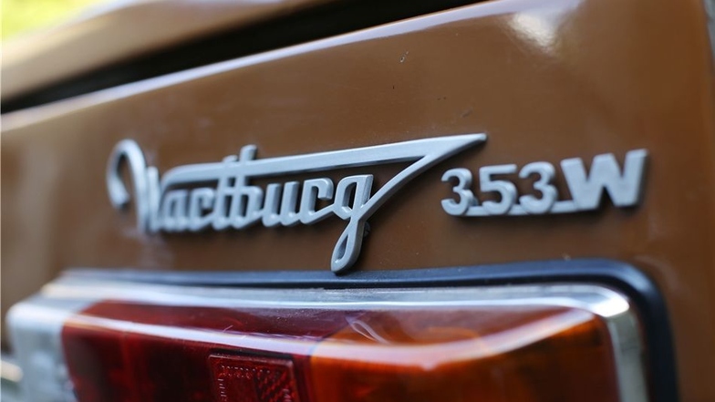 Der Wartburg 353 wurde von 1966 bis 1988 im Volkseigenen Betrieb Automobilwerk Eisenach hergestellt. Dieser lief 1979 vom Band.