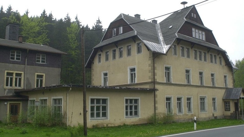 Für die Chronik: das ehemalige Ferienheim der NVA in Waldbärenburg.