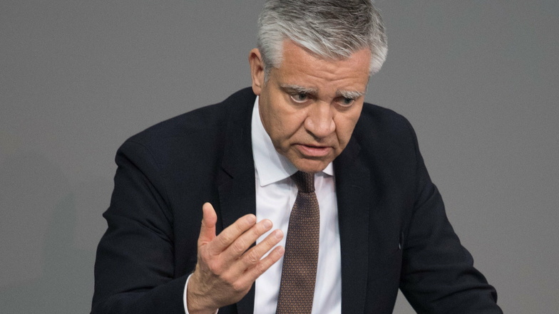 CDU-Sportpolitiker Frank Steffel sieht Insolvenzen bis Mitte nächsten Jahres abgewendet.