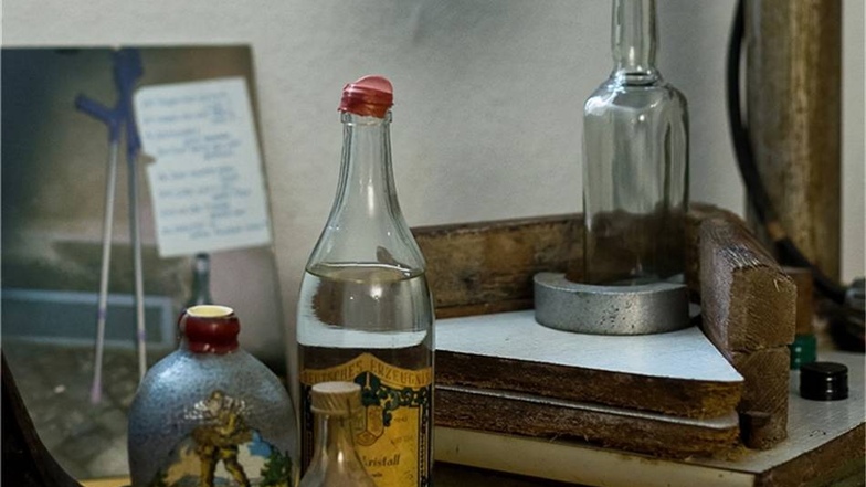 Früher wurden die Flaschen zugekorkt mit einer Maschine Marke Eigenbau.