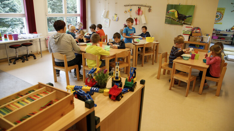 Kinderbetreuung in der Kita "Bummi" in Hirschfelde. Das Bild entstand genau vor einem Jahr.