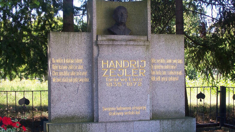 Der im Ort Lohsa begrabene Dichter Handrij Zejler (1804 – 1872) soll 2022 anlässlich seines 150. Todestages auf einer Sonder-Briefmarke zu sehen sein.