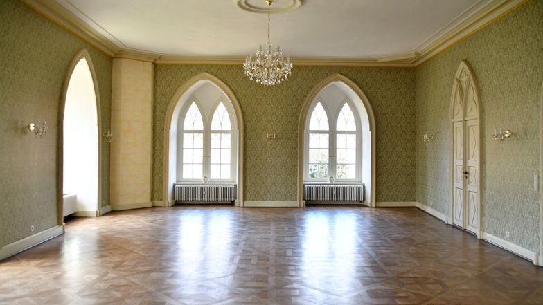 Der Festsaal des Seifersdorfer Schlosses kann für private Veranstaltungen gemietet werden.