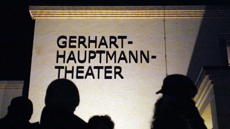 Um seinen Namen hat das Gerhart-Hauptmann-Theater hart gekämpft. Jetzt fürchten viele um dessen Verlust.