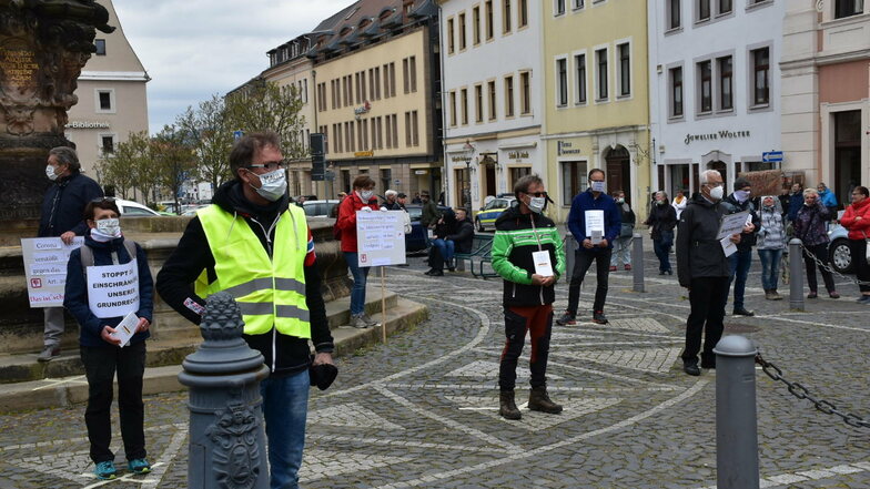 Mitglieder der Gruppe, die den offenen Brief schrieben, haben auch gegen die Corona-Schutzmaßnahmen in Zittau protestiert.