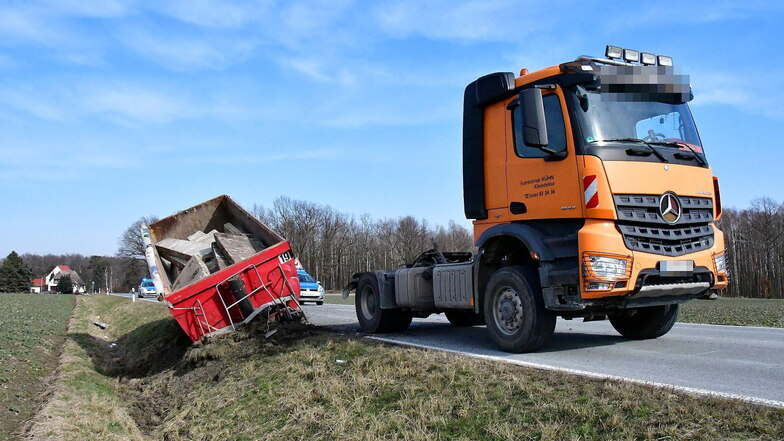 Auf einer Geraden kurz hinter Ostritz passierte der Unfall.