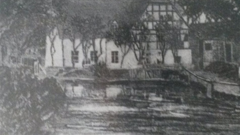 Die Mühle im Jahr 1875. Damals war der Mühlenbach noch größer. Er nahm den heutigen Parkplatz ein.