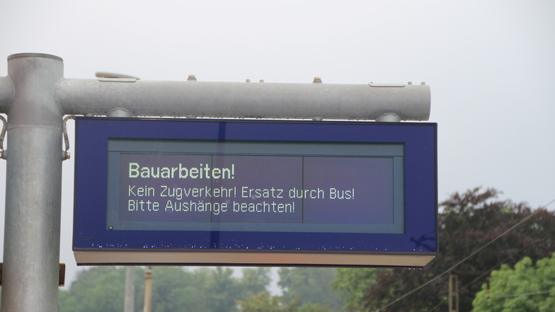 Wegen Arbeiten auf der Strecke Dresden-Freital im Stadtteil Plauen werden in den kommenden Tagen weitere Züge auf der Strecke ausfallen.