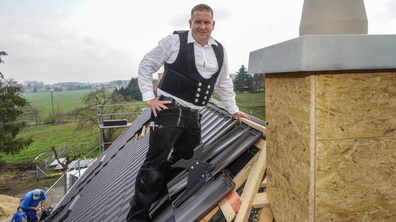 Stefan Pietschmann führt in vierter Generation ein Dachdecker-Unternehmen in Radibor.