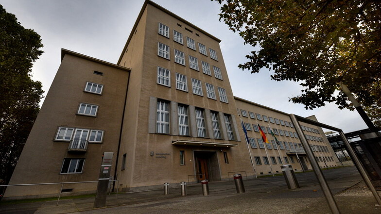 Das Landtagsgebäude in Dresden. Nach dem Urnengang am 1. September ziehen dort die neuen Abgeordnete ein.