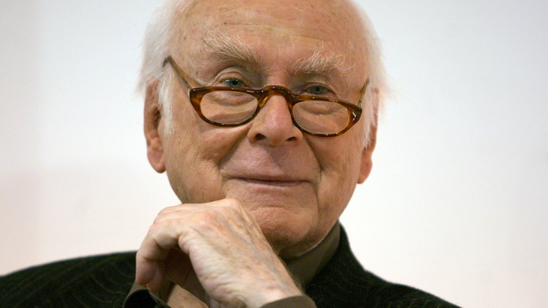 Loriot (1923 - 2011) gehört zu den berühmtesten deutschen Komikern.