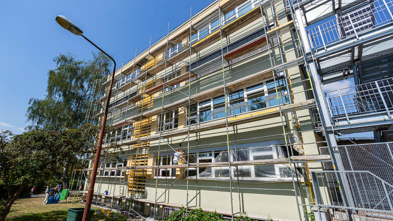 Grundschule Graupa: Die Fassade wird erneuert.