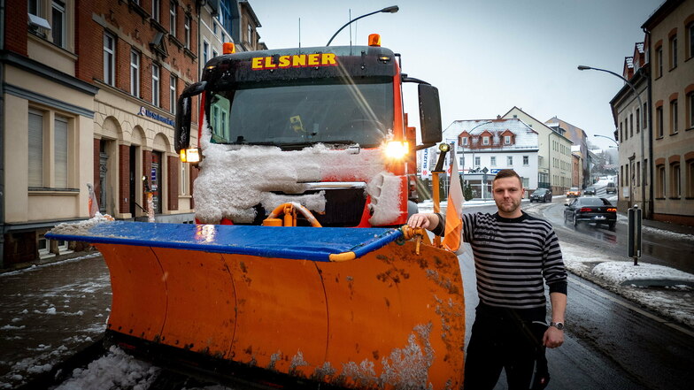 Marek Zill von der Firma Elsner Transporte
hatte am Sonntag
Dienst und räumte einige Straßen.