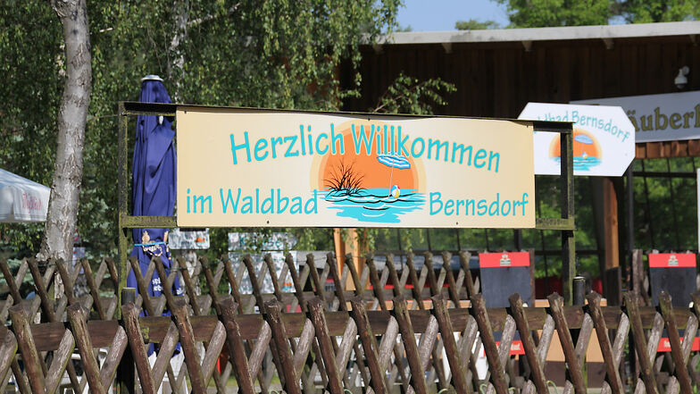 Das Bernsdorfer Waldbad ist ein Kleinod, das sich nicht nur bei den Bernsdorfern großer Beliebtheit erfreut,