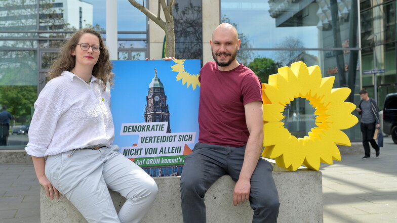 Dresdens Grünen-Vorsitzende Susanne Krause und  Klemens Schneider rufen dazu auf, dass die Dresdnerinnen und Dresdner Grüne wählen.