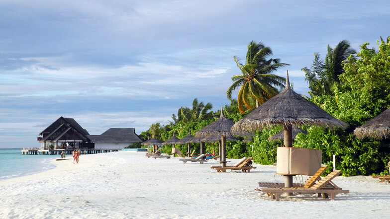 Puderweiße Strände: Reiseveranstalter Tui will Urlauber in diesem Winter wieder auf die Malediven bringen.