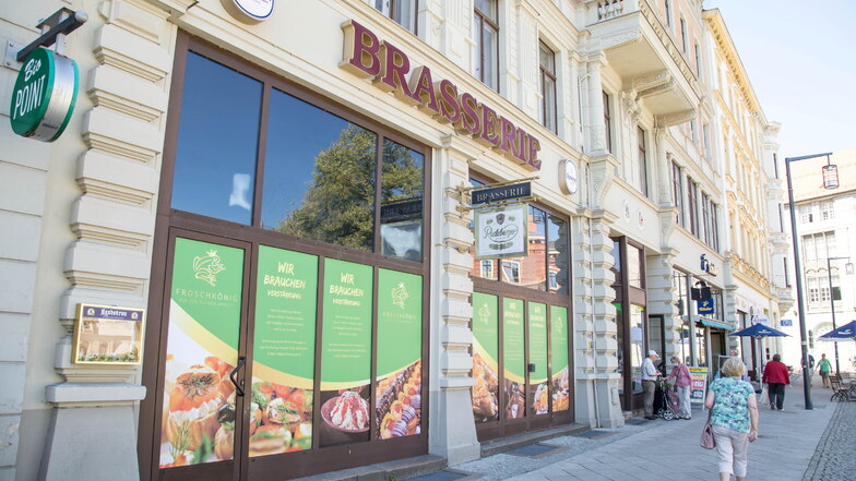 Am Görlitzer Postplatz wird aus der Brasserie der Froschkönig. Wann Eröffnung ist, bleibt unklar. Sie hängt von Lieferungen ab.