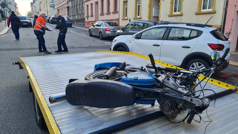 Das Moped, das am  Donnerstag  an einem Unfall in Hartha beteiligt war, wurde sichergestellt.