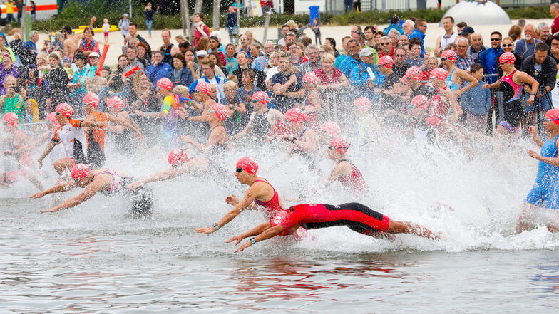 An diesem Wochenende wird das Wasser im Olbersdorfer See wieder so richtig aufgewühlt, wenn sich die Triathleten für ihre erste Disziplin in die Fluten stürzen.