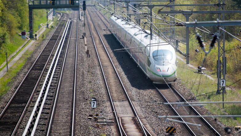 Durch den "Deutschlandtakt" sollen bis zum Jahr 2030 die Züge zwischen den größten Städten im Halbstundentakt fahren.
