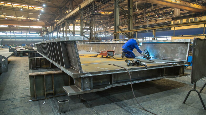 Im Nieskyer Stahlbau stand die Produktion dieses Jahr zwar auf der Kippe, aber nicht still. Altaufträge und neue Aufträge sorgen für Beschäftigung in dem Traditionsbetrieb.