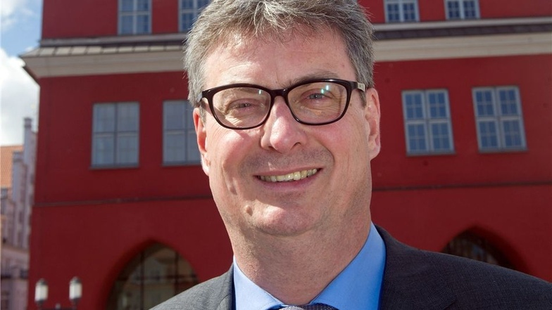 Der unterlegene CDU-Bewerber Jörg Hochheim hat die Greifswalder OB-Wahl angefochten und unterlag nun in erster Instanz.