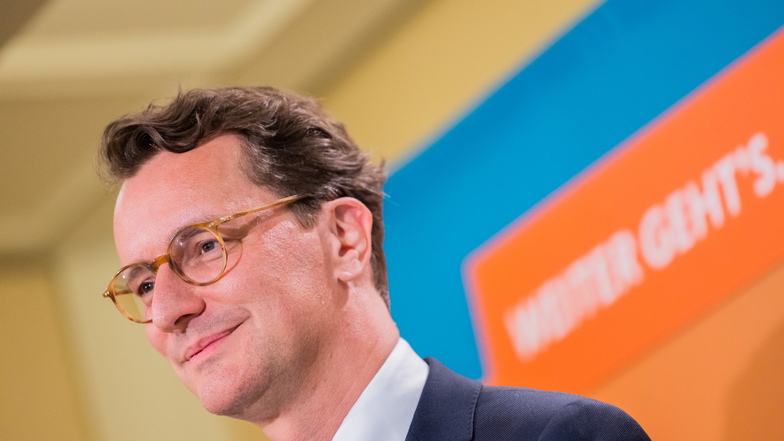 Wüst will in NRW mit Ampel-Parteien verhandeln