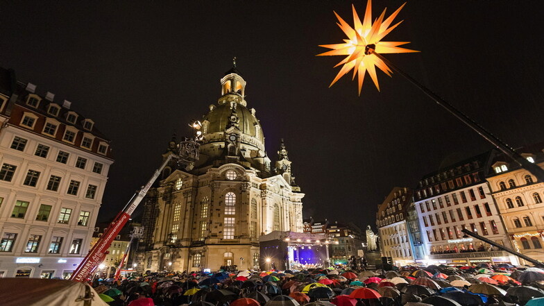 Weihnachtliche Vesper wieder vor der Dresdner Frauenkirche