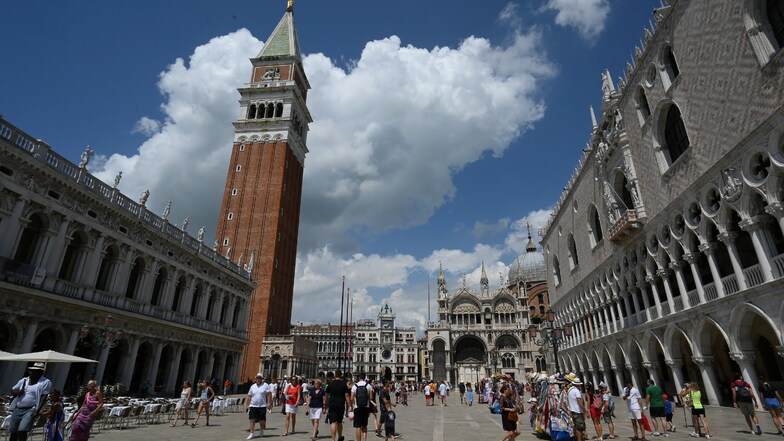 Tagestouristen in Venedig müssen ab dem nächsten Jahr Eintrittskarten für den Besuch der Lagunenstadt kaufen.
