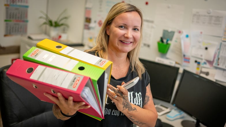 Kathrin Theil, die Schulsekretärin der Freien Landschule Döbeln, hat immer ein offenes Ohr für die Probleme und Anliegen der Kinder oder ihrer Kollegen.