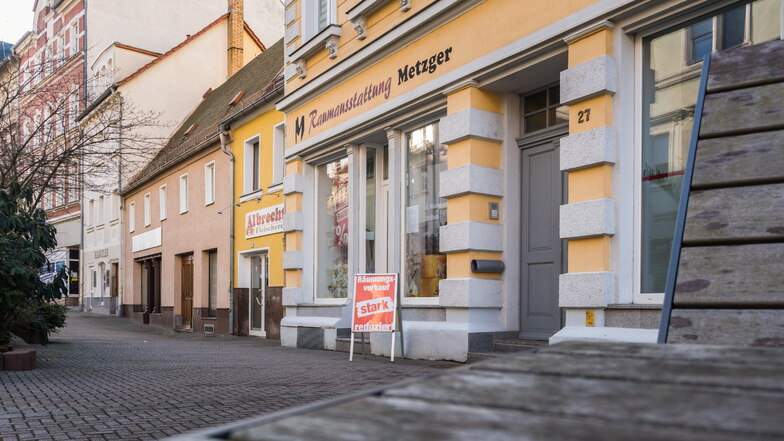 Riesa wird um ein Raumausstattungsgeschäft ärmer: Die Firma Metzger schließt ihren Laden am Boulevard.