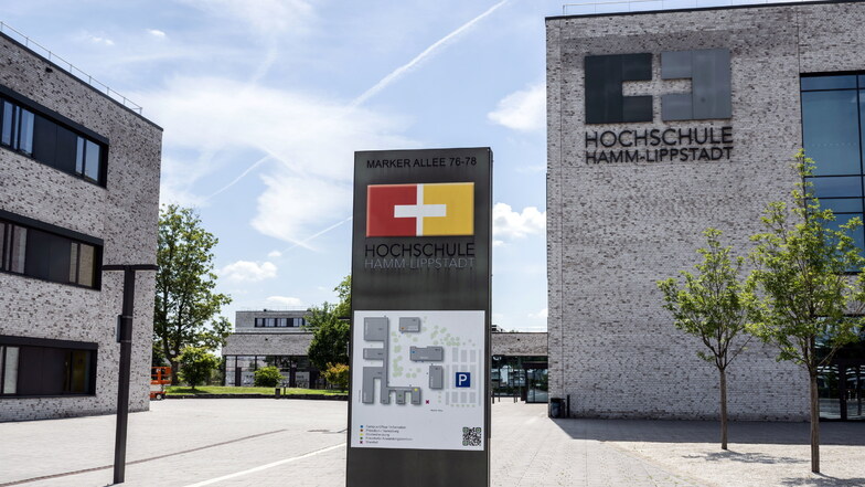 Der Campus  der Hochschule Hamm-Lippstadt: Nach dem Messerangriff an der Hochschule Hamm durch einen mutmaßlich psychisch kranken Mann ist eines der Opfer gestorben.