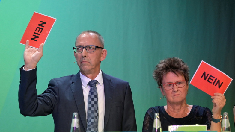 Jörg Urban (AfD) und Sabine Zimmermann (BSW) beim Wahlforum in Dresden