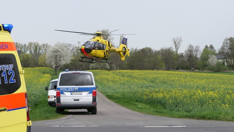 Auto prallt bei Grimma mit Radfahrer zusammen: 80-Jähriger schwer verletzt