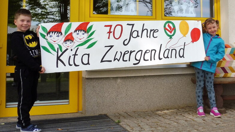 Die Kindertagesstätte Zwergenland in  Steinigtwolmsdorf wird 70 Jahre alt und feiert dieses Jubiläum.