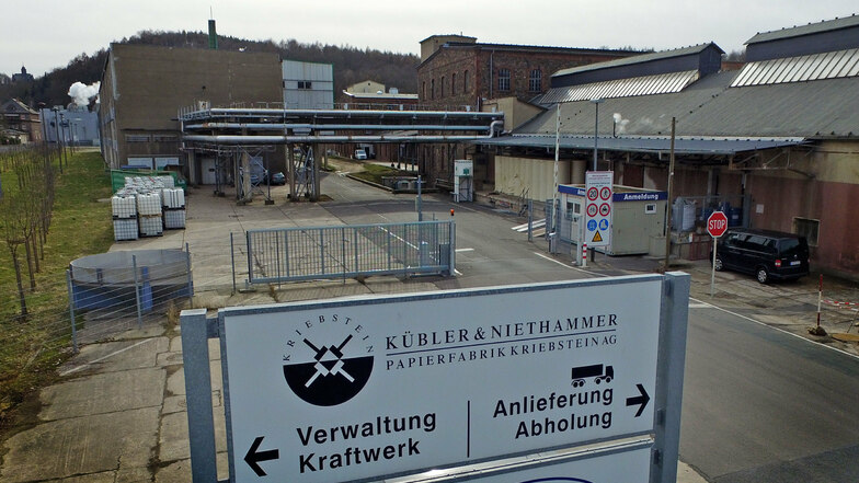 Trotz Übergangs der Kübler & Niethammer Papierfabrik in Kriebstein an einen neuen Investor haben die Mitarbeiter Sorgen.