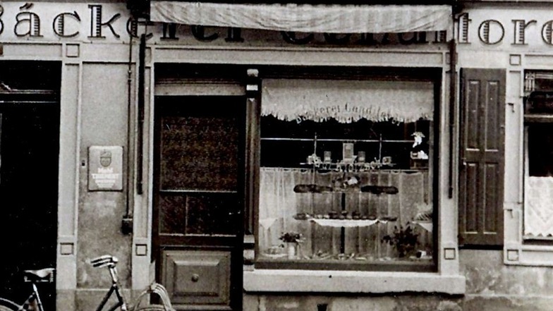 So sah es aus, das alte Bäckerei-Café an der Hauptstraße, aus dem die Goldschmiede dann wurde.