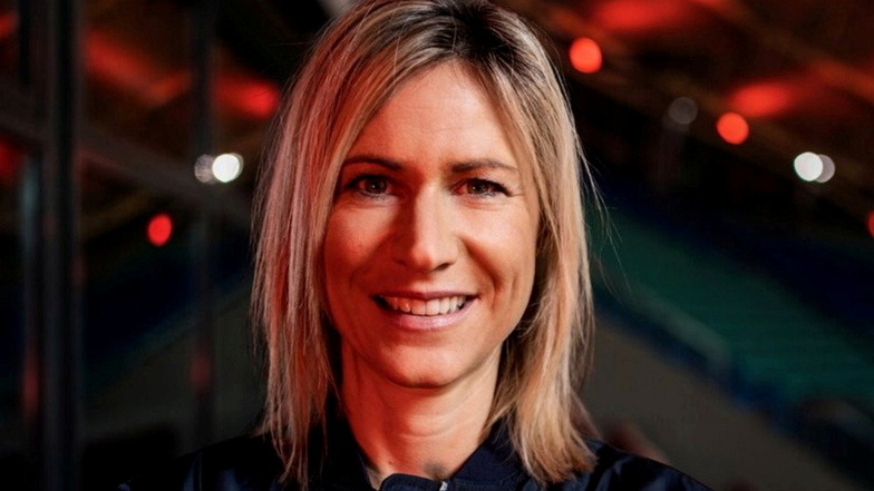 Evelyn Holderbach, 47, leitet bei RB Leipzig seit Januar den neuen Geschäftsbereich "Sustainability & International Development". Zuvor war die aus Götzingen in Baden-Württemberg stammende Sportwissenschaftlerin bei den Rasenballern für die Akquise und Be