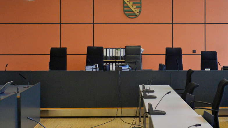 Ein Fall von hundertfachem Internetbetrug soll nun vorm Dresdner Amtsgericht verhandelt werden. Beschuldigt ist ein 33-jähriger Mann.