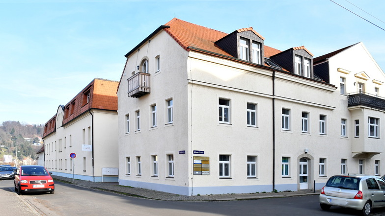 Dieser Gebäudekomplex an der Ecke von Iglauer Straße und Zur Bleiche soll umgebaut werden.