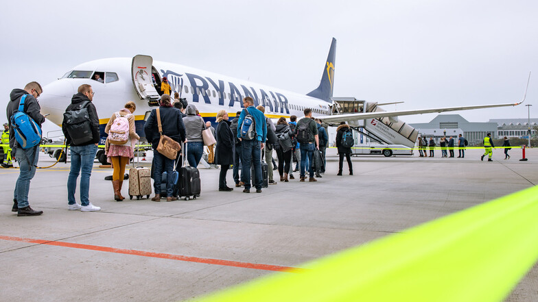 Für Preise ab 9,99 Euro pro Oneway-Ticket können Passagiere in Dresden schon mal zu Fuß zum London-Flieger gehen.