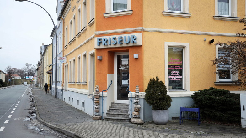 Die Friseure in Sachsen bleiben mindestens bis Ende Januar geschlossen.