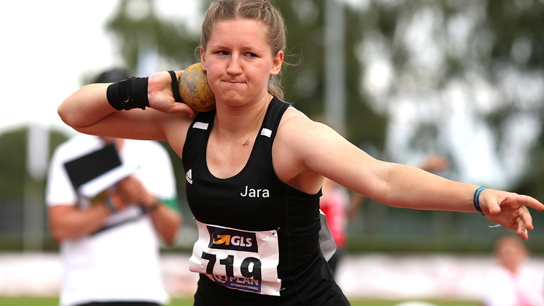 Jara Graf bezeichnet das Kugelstoßen als ihre Lieblingsdisziplin. Bei der Deutschen Meisterschaft hat sie ihre Bestweite auf 13,51 m verbessert.
