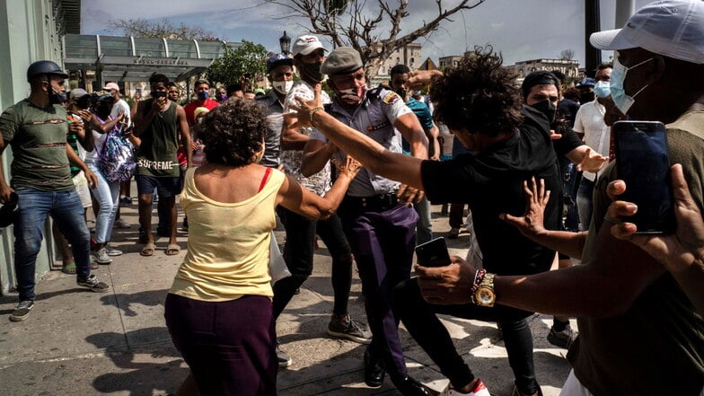 Bericht: Tausende Festnahmen in Kuba